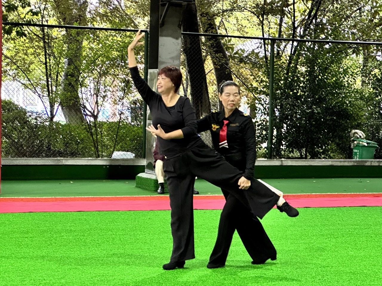 1701221307343816.jpg 1701221307343816.jpg